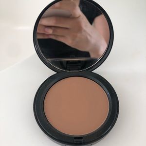 Bobbi Brown Golden Light Bronzing Powder